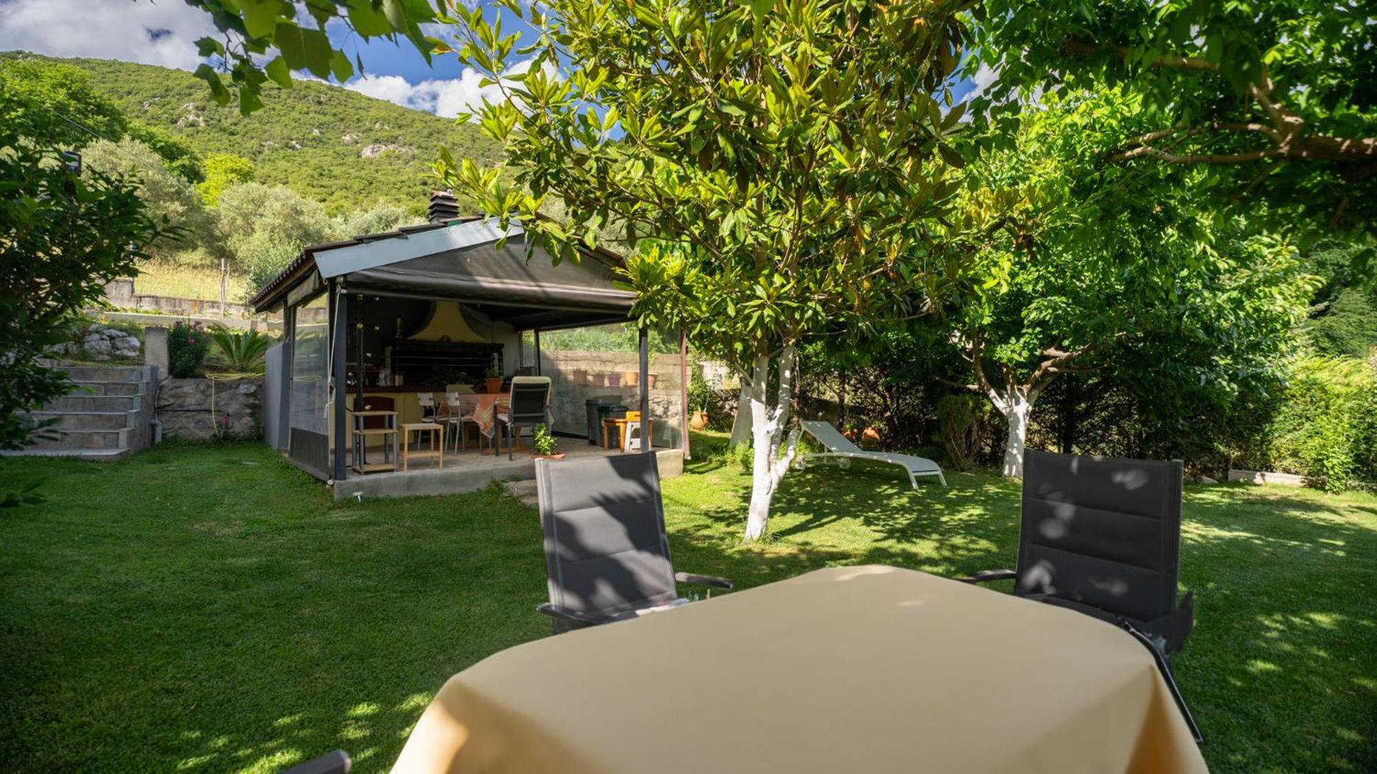 Lago Village House